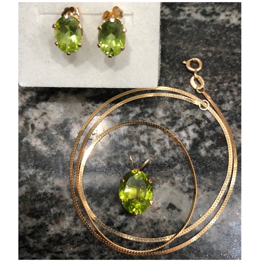 💰SOLD!💰14KT Gold 4.5 Cwt Peridot Matching Set - Picture 2 of 7